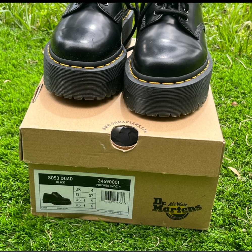 Dr. Martens 8053